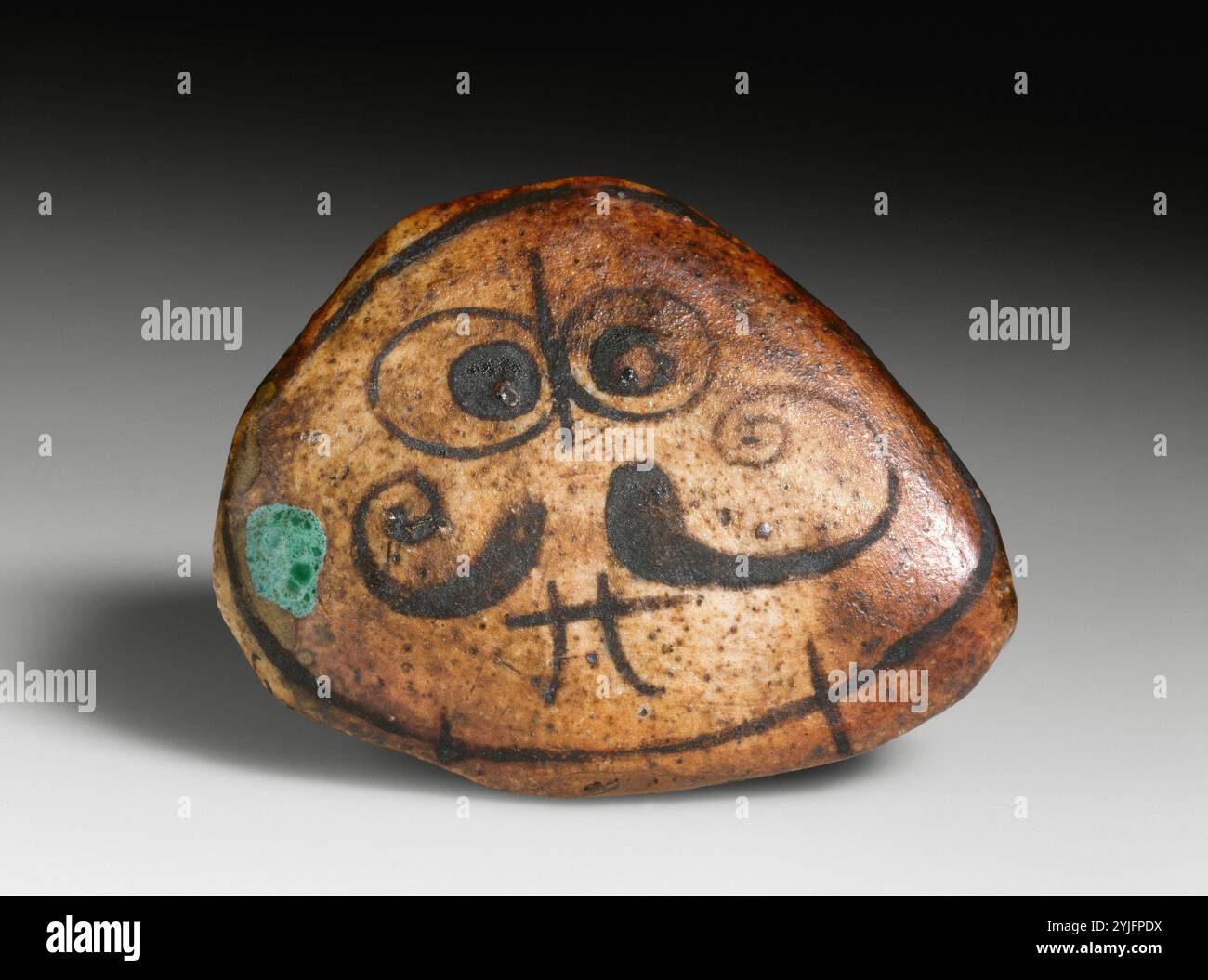 Joan Miró / Galet 'plat' (télévision) de galets, 1956, grès, 5,5 x 7 cm. Banque D'Images