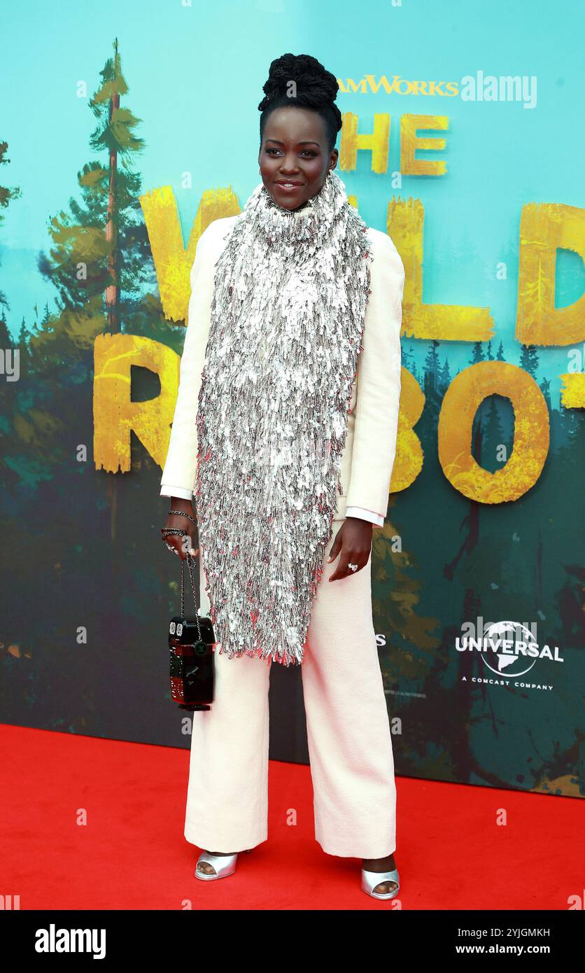 Lupita Nyong'o assiste au Gala des gros titres de 'The Wild robot' lors du 68e Festival du film de Londres BFI au Royal Festival Hall de Londres. Banque D'Images
