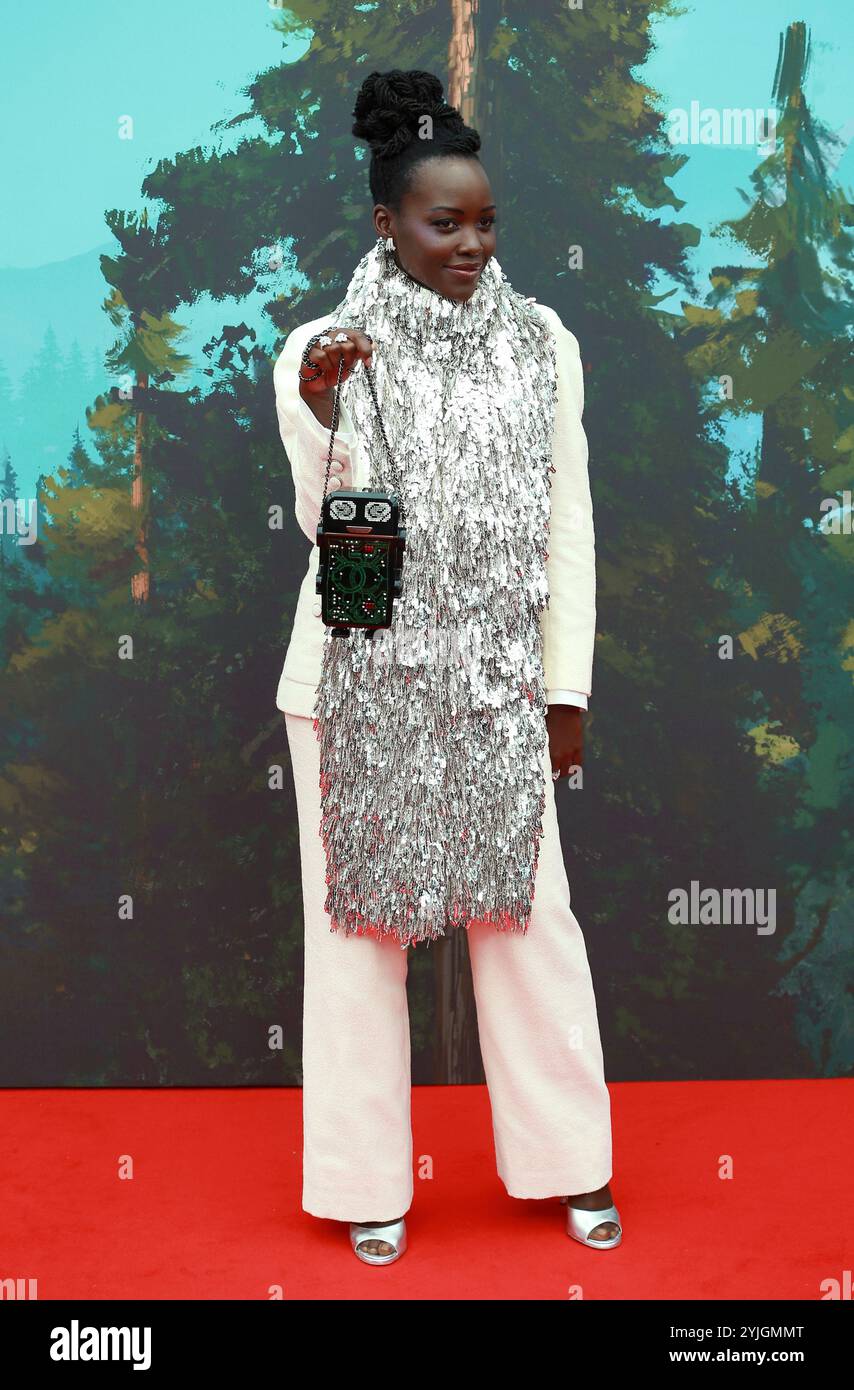 Lupita Nyong'o assiste au Gala des gros titres de 'The Wild robot' lors du 68e Festival du film de Londres BFI au Royal Festival Hall de Londres. Banque D'Images