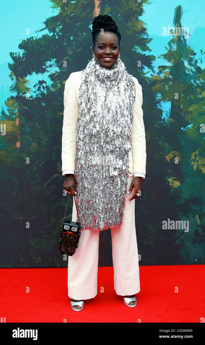 Lupita Nyong'o assiste au Gala des gros titres de 'The Wild robot' lors du 68e Festival du film de Londres BFI au Royal Festival Hall de Londres. Banque D'Images