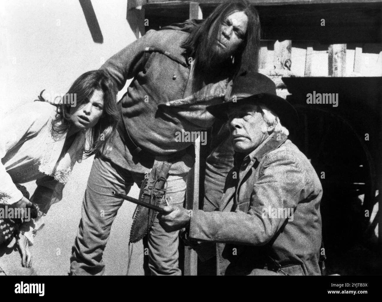 Kay Lenz, Oliver Reed, Lee Marvin, sur le plateau du film WESTERN, 'The Great Scout and Cathouse Thursday', United Artists, 1976 Banque D'Images