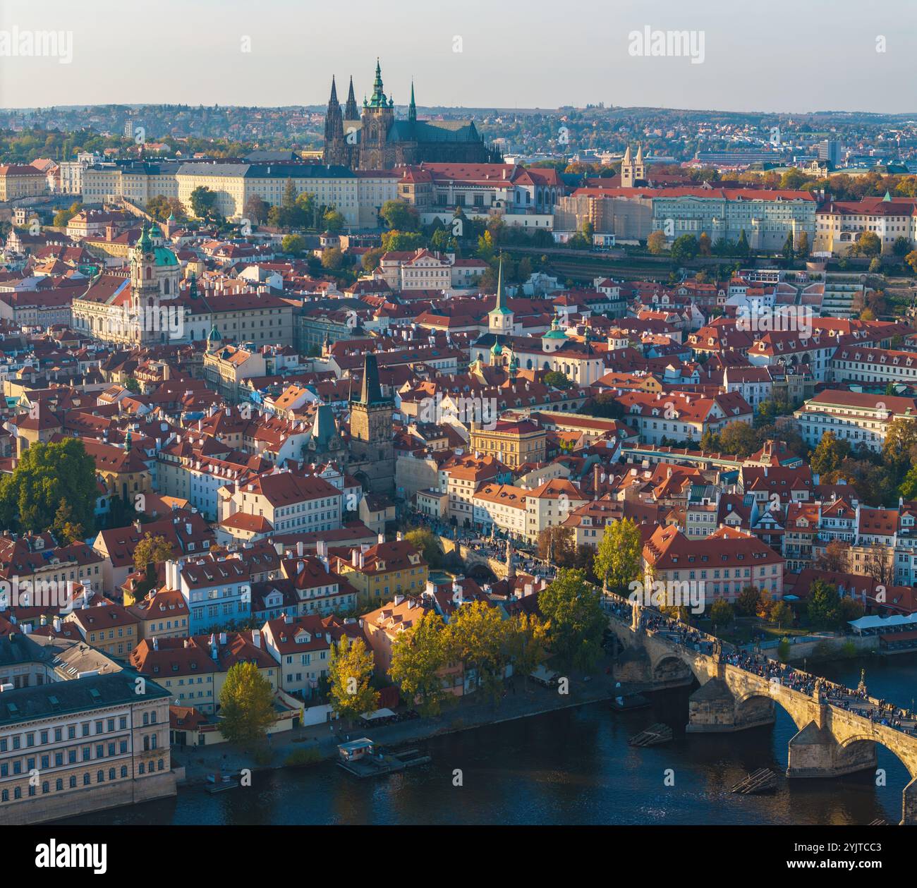 Aérien vieille ville et château de Prague Banque D'Images