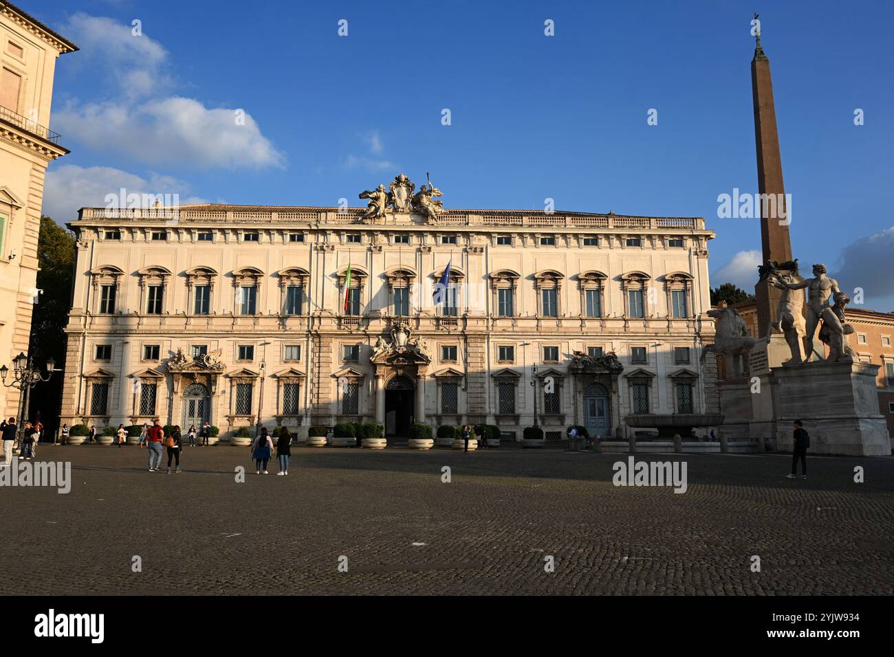 Rome, Italie - 4 novembre 2024 : le Palazzo della Consulta abrite la Cour constitutionnelle de la République italienne. Banque D'Images