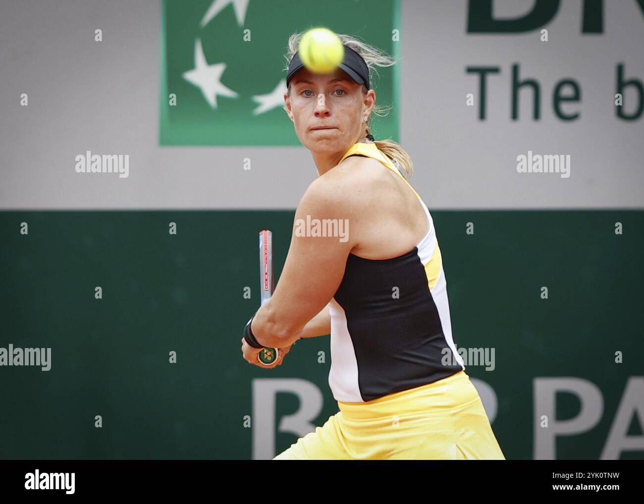 Angelique Kerber, joueuse de tennis allemande en action à l'Open de France 2024, Roland Garros, Paris, France. Banque D'Images