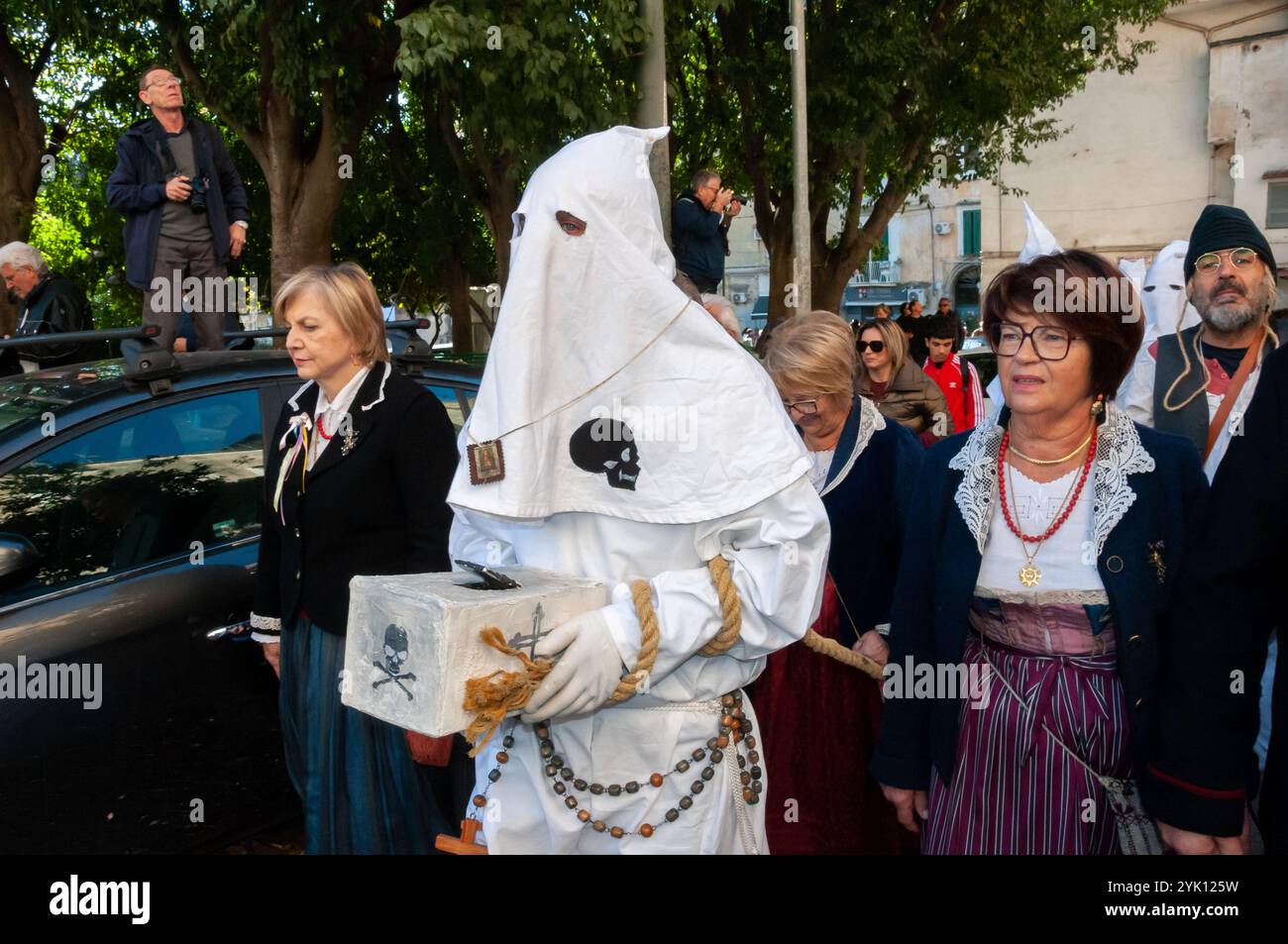 La procession des frères morts dans le district de Sanità. Naples Banque D'Images
