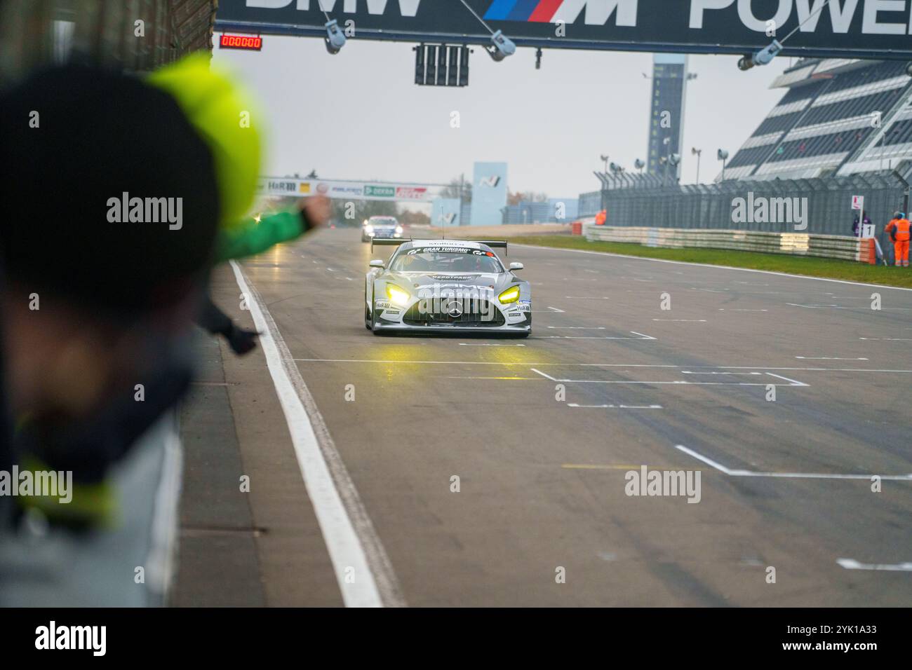 16.11.2024 Nürburgring Langstrecken Serie (NLS) finale de la saison, Nürburgring, Allemagne, photo : #48 Lucas Auer et Mikael Greiner dans la Mercedes AMG GT3 de Mercedes AMG Team Landgraf Banque D'Images