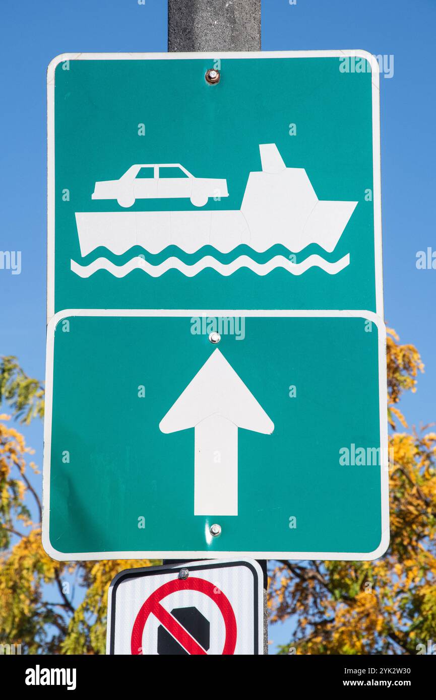 Panneau de direction pour le traversier sur Erie Street North à Leamington, Ontario, Canada Banque D'Images