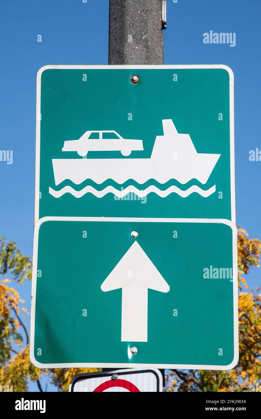 Panneau de direction pour le traversier sur Erie Street North à Leamington, Ontario, Canada Banque D'Images