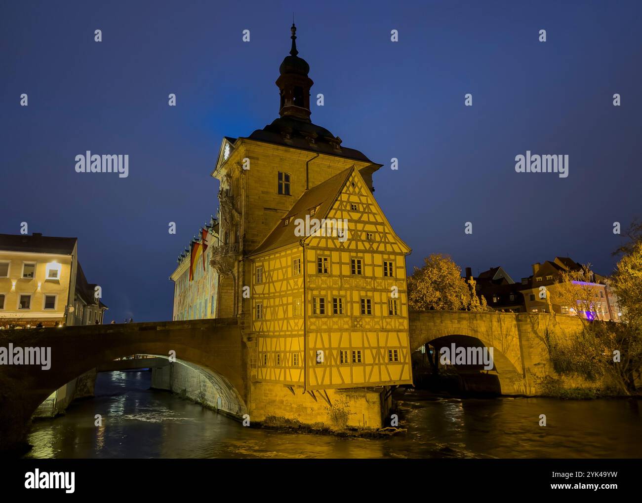 Ancien hôtel de ville de Bamberg la nuit haute-Franconie, Bavière, Allemagne, Europe Banque D'Images