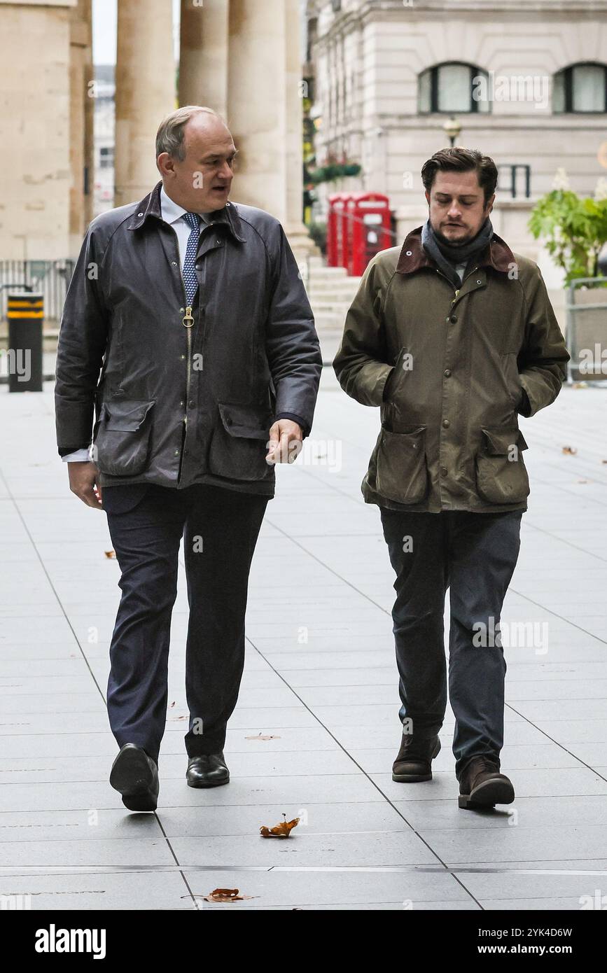 Londres, Royaume-Uni. 17 novembre 2024. Sir Edward (Ed) Davey, chef du Parti libéral démocrate, est vu à la BBC pour la ronde médiatique du dimanche matin. Crédit : Imageplotter/Alamy Live News Banque D'Images