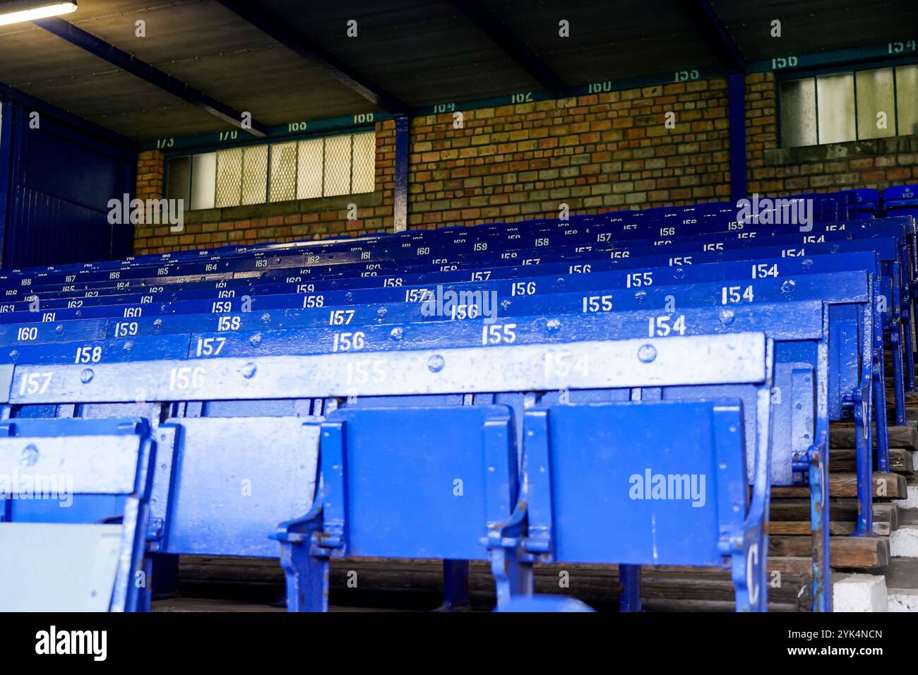 Goodison Park, Liverpool, Royaume-Uni. Dimanche 17 novembre 2024, Barclays Women’s Super League : Everton FC Women vs Liverpool FC Women au Goodison Park. Place assise au Goodison Park. Crédit James Giblin/Alamy Live News. Banque D'Images