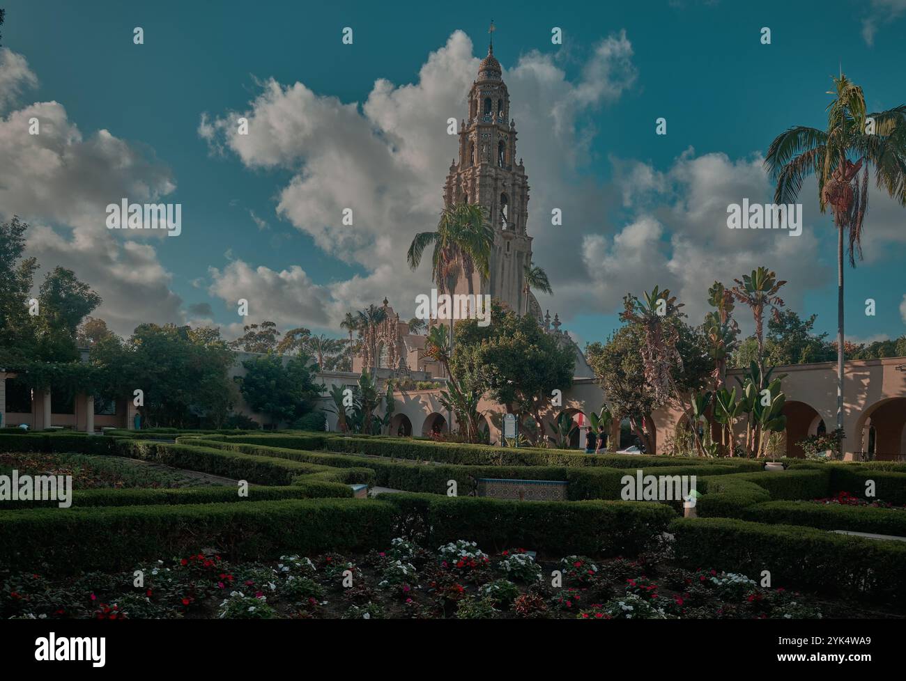 Alcazar Garden est un jardin formel situé dans Balboa Park à San Diego, aux États-Unis. Il est nommé d'après le château de l'Alcazar à Séville, en Espagne Banque D'Images