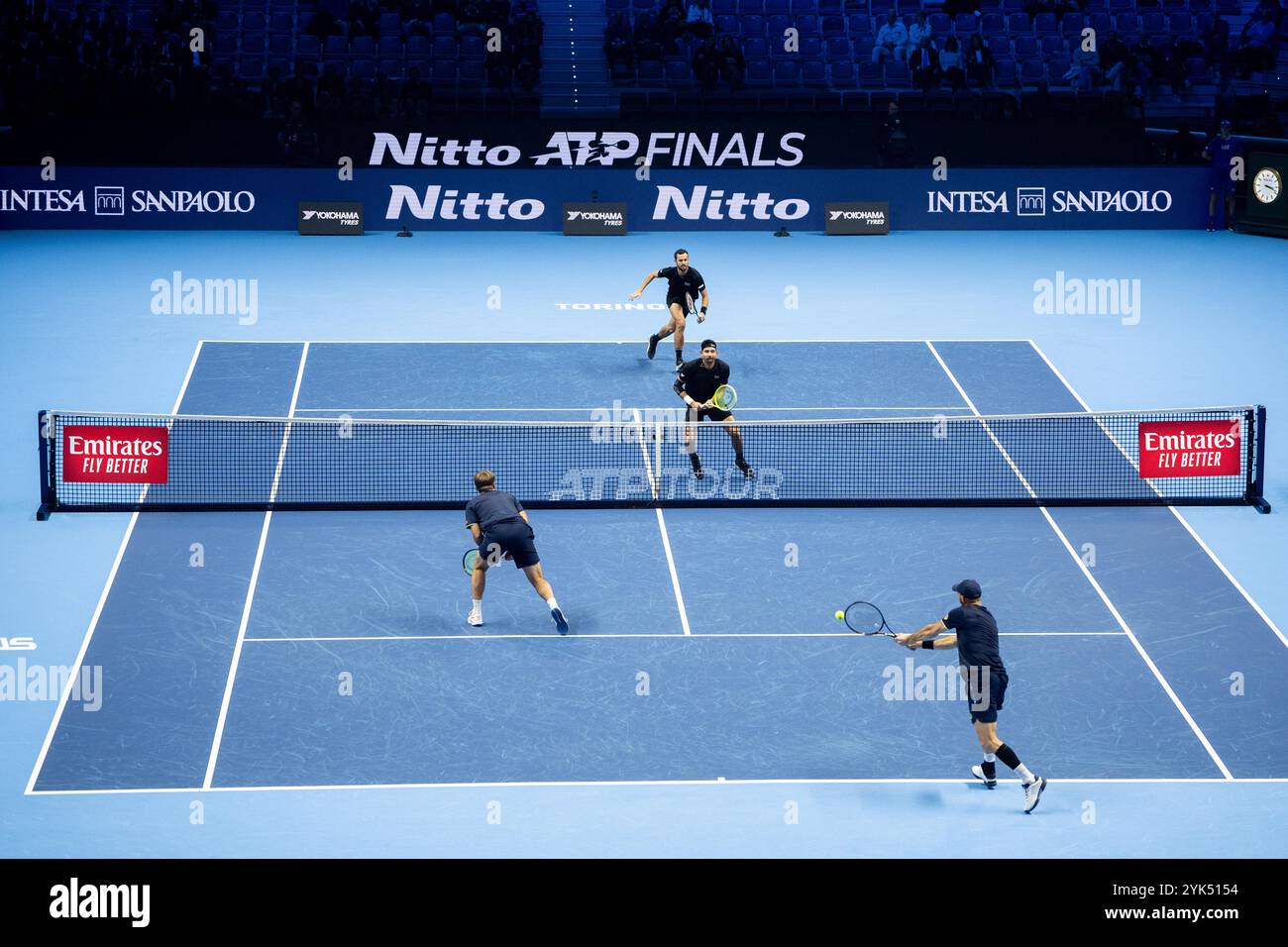 L'Allemand Kevin Krawietz, et Tim PuetzÊduring le dernier match contre le Salvador Marcelo Arevalo et le croate Pavic à l'Inalpi Arena de Turin, Italie - Sport - dimanche 17 novembre 2024. (Photo de Marco Alpozzi/Lapresse) Banque D'Images