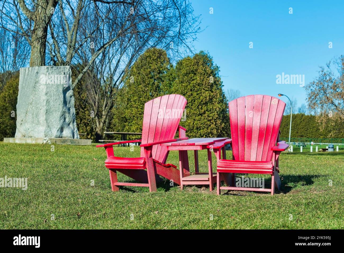 Canada rouge Banque de photographies et d’images à haute résolution - Alamy