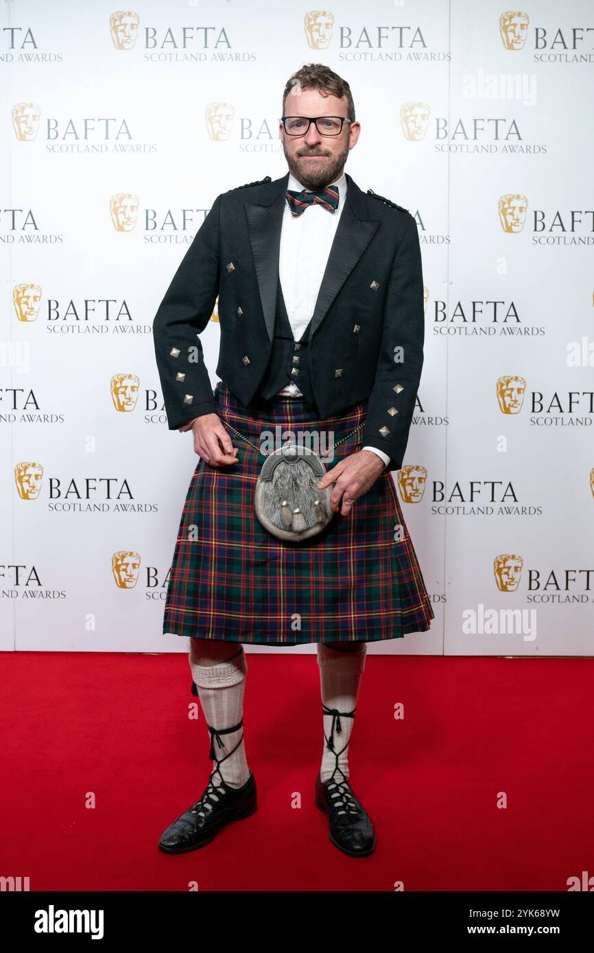 JJ Chalmers arrive aux BAFTA Scotland Awards au DoubleTree by Hilton Glasgow Central. Date de la photo : dimanche 17 novembre 2024. Banque D'Images