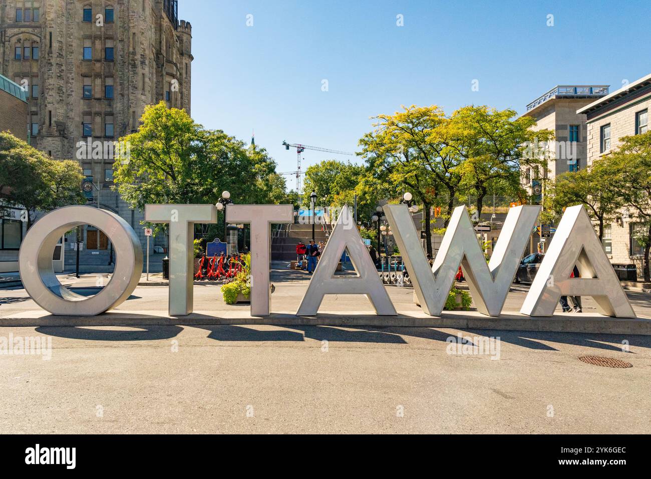 Ottawa, ON, Canada-29 septembre 2024 : le grand panneau Ottawa dans le marché Byward. Banque D'Images