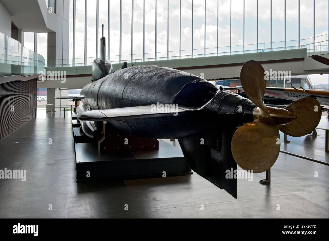 Sous-marin suicide « kaiten » (tour du ciel) de la seconde Guerre mondiale exposé au Musée Yamato (Musée maritime de Kure) à Kure, Hiroshima, Japon. Banque D'Images