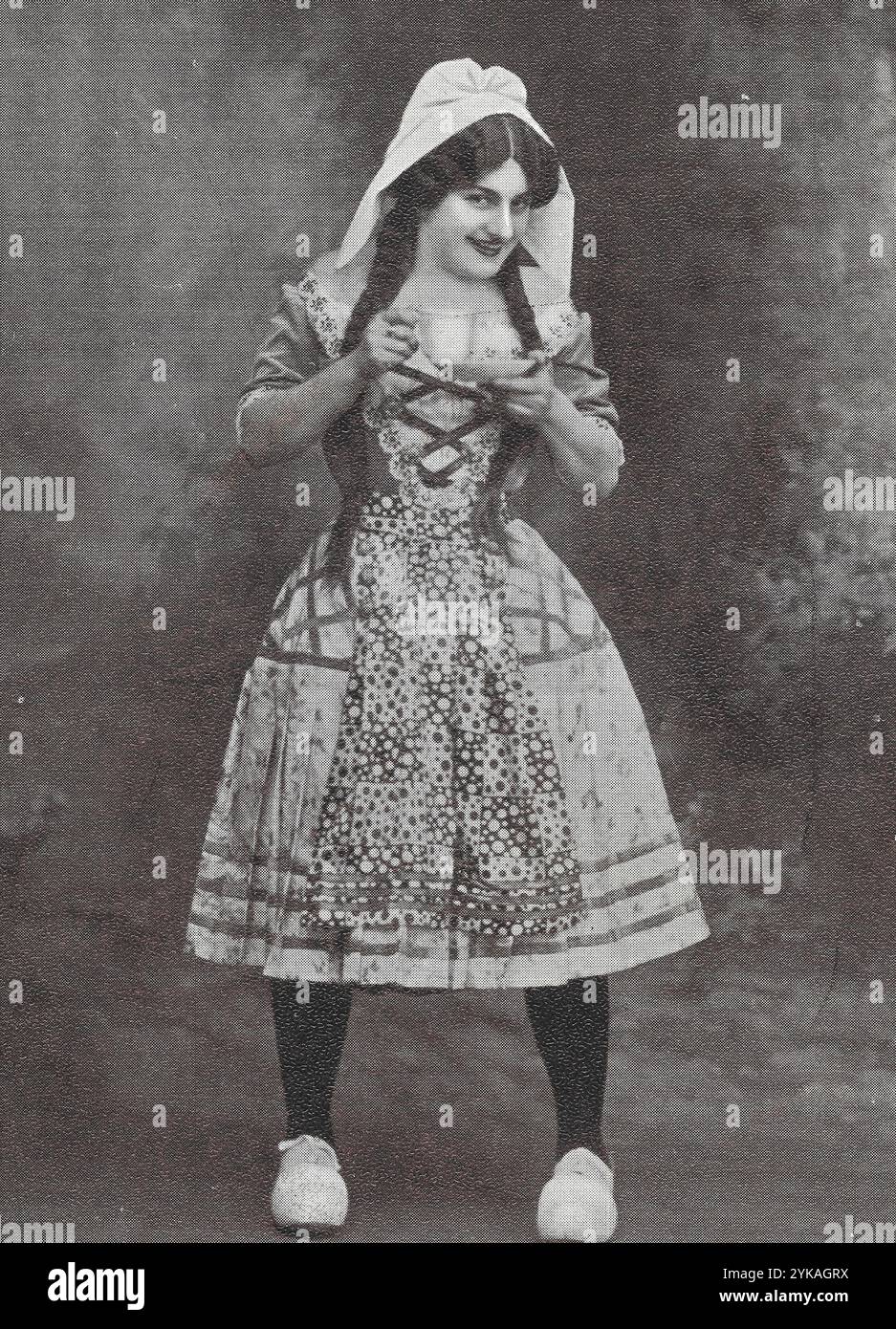 Prissy Preston- actrice- une image de théâtre vintage de Prissy Preston en pantomime Banque D'Images