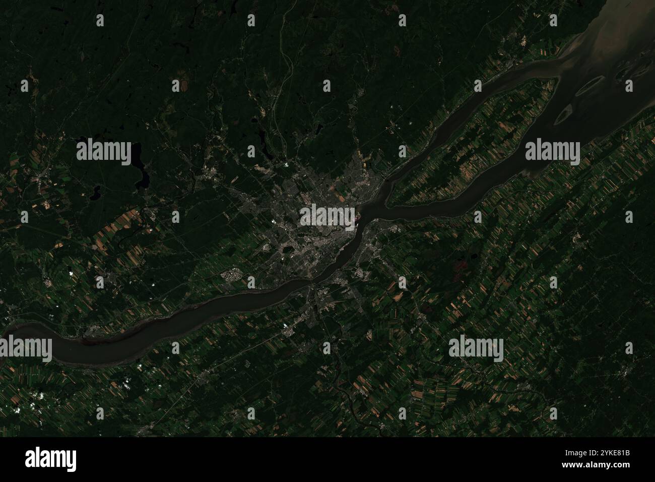 Le Québec au Canada vu de l'espace - contient des données sentinelles Copernicus modifiées (2024) Banque D'Images Le Québec au Canada vu de l'espace - contient des données sentinelles Copernicus modifiées (2024) Banque D'Images