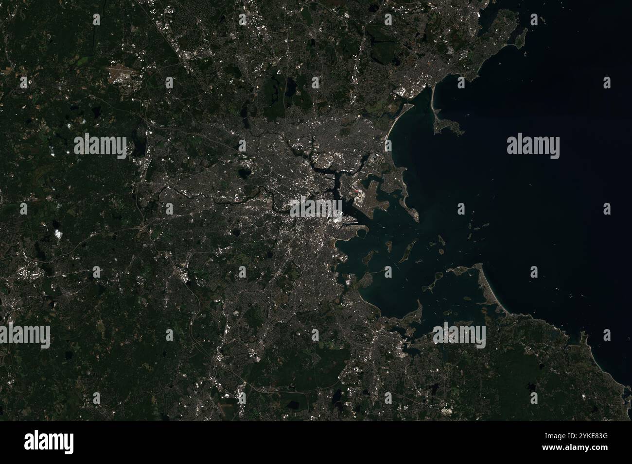 Boston dans le Massachusetts, États-Unis vu de l'espace - contient des données Sentinel Copernicus modifiées (2024) Banque D'Images Boston dans le Massachusetts, États-Unis vu de l'espace - contient des données Sentinel Copernicus modifiées (2024) Banque D'Images
