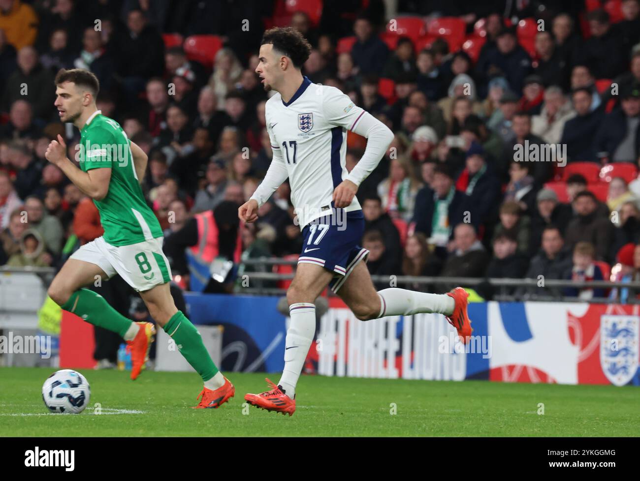 Londres, Royaume-Uni. 17 novembre 2024. Curtis Jones (Liverpool) de l'Angleterre en action lors du match du Groupe 2 de l'UEFA Nations League entre l'Angleterre et la République d'Irlande au stade de Wembley, Londres, le 17 novembre 2024 crédit : action Foto Sport/Alamy Live News Banque D'Images