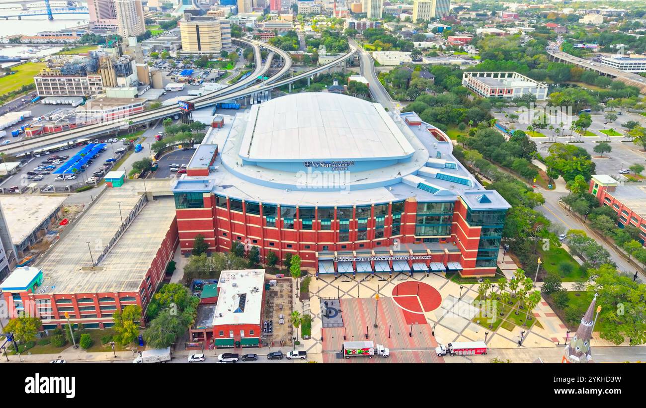 Vystar Memorial Arena à Jacksonville vue aérienne - JACKSONVILLE, FLORIDE - 29 OCTOBRE 2024 Banque D'Images