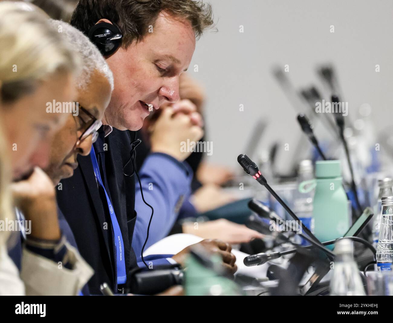 Bakou, Azerbaïdjan. 18 novembre 2024. Max Andonirina Fontaine, Ministre de l'environnement et du développement durable de Madagascar, participe à la table ronde "dialogue de haut niveau sur les plans nationaux d'adaptation : transformer l'écosystème de soutien aux PAN" lors de la COP29 de la Conférence des Nations Unies sur les changements climatiques, un événement organisé par la CCNUCC au stade olympique de Bakou. La COP29, qui se déroule du 11 au 22 novembre, se concentre sur le financement climatique. Crédit : SOPA images Limited/Alamy Live News Banque D'Images Bakou, Azerbaïdjan. 18 novembre 2024. Max Andonirina Fontaine, Ministre de l'environnement et du développement durable de Madagascar, participe à la table ronde "dialogue de haut niveau sur les plans nationaux d'adaptation : transformer l'écosystème de soutien aux PAN" lors de la COP29 de la Conférence des Nations Unies sur les changements climatiques, un événement organisé par la CCNUCC au stade olympique de Bakou. La COP29, qui se déroule du 11 au 22 novembre, se concentre sur le financement climatique. Crédit : SOPA images Limited/Alamy Live News Banque D'Images