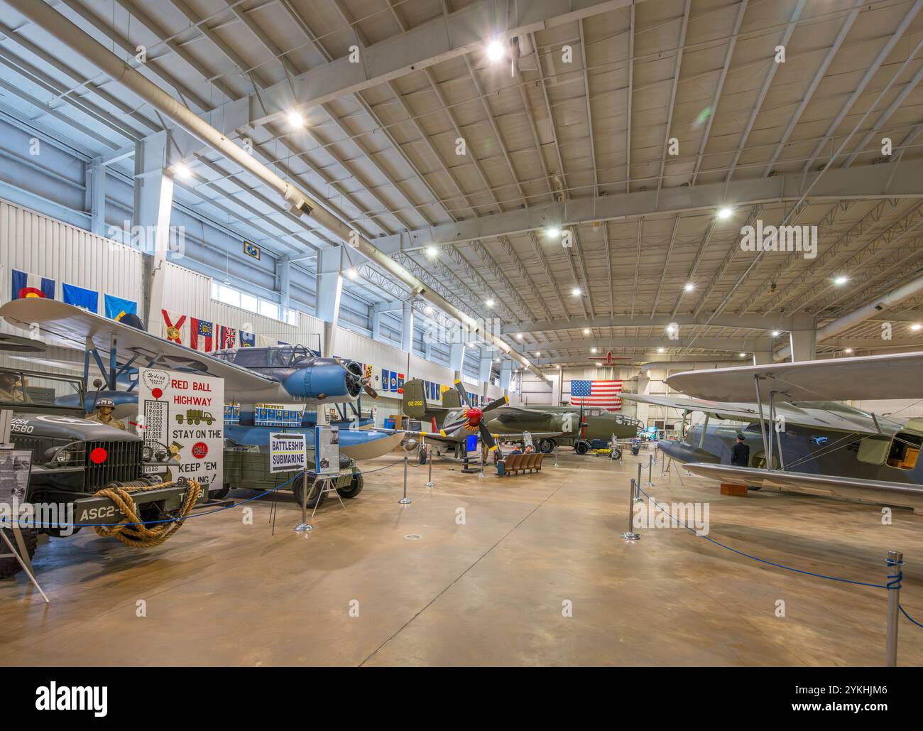 Intérieur du pavillon de l'avion au USS ALABAMA Battleship Memorial Park, Mobile, Alabama, États-Unis Banque D'Images