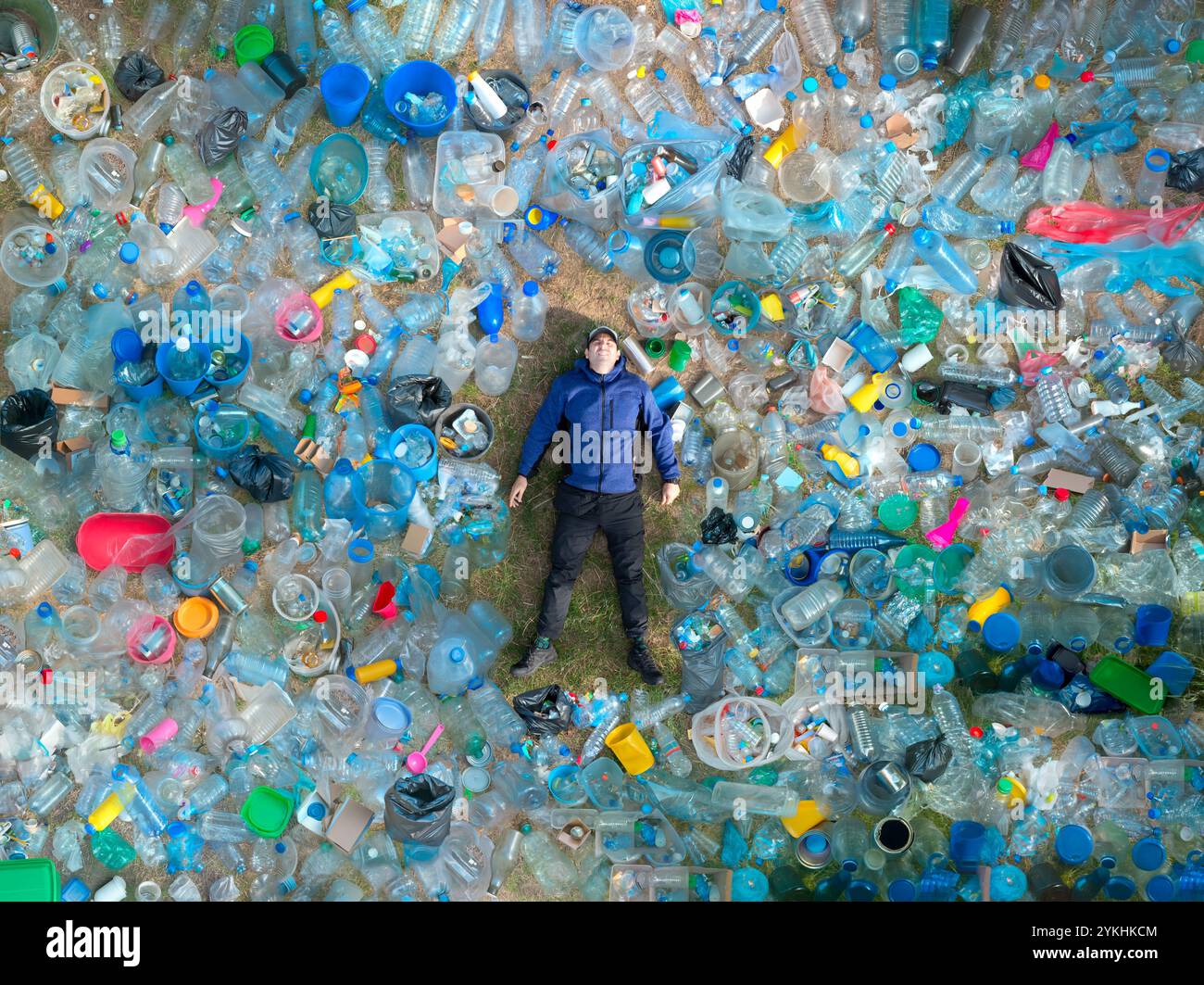 Tas de déchets en plastique Banque de photographies et d’images à haute ...