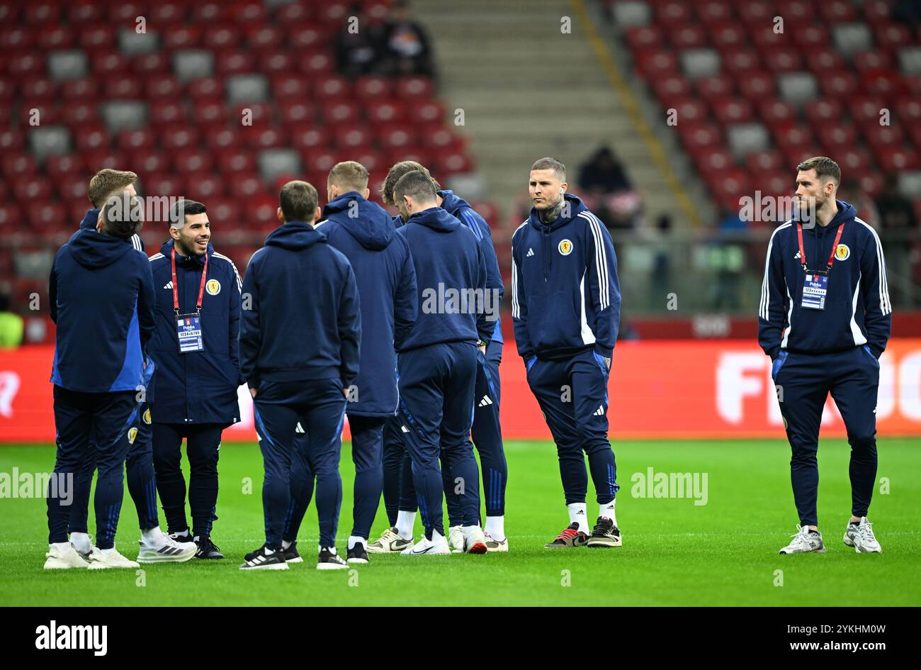 Joueurs écossais sur le terrain avant le match du Groupe A1 de l'UEFA Nations League au stade PGE Narodowy de Varsovie. Date de la photo : lundi 18 novembre 2024. Banque D'Images