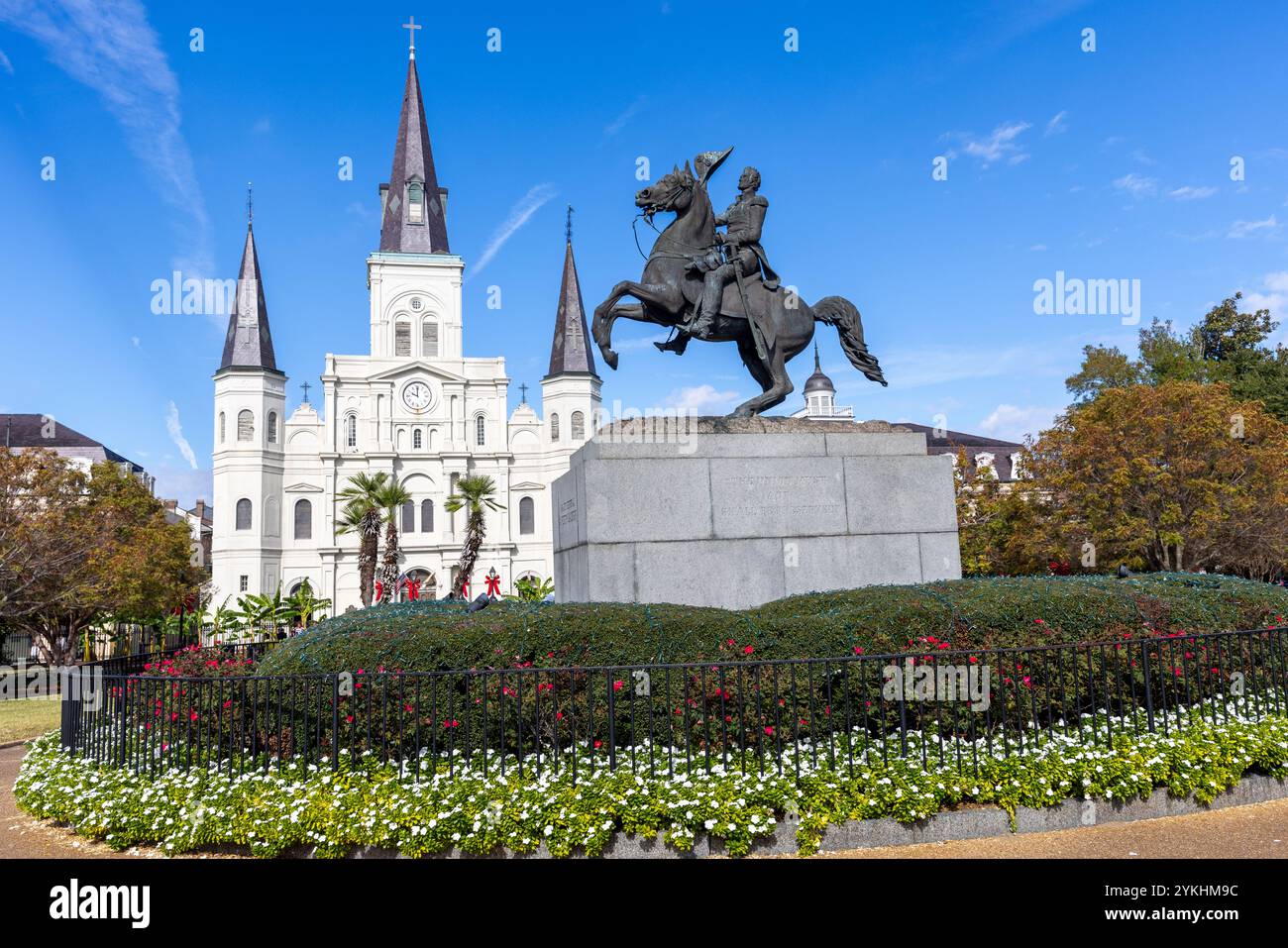 La cathédrale Louis et la statue d'Andrew Jackson à Jackson Square, Nouvelle-Orléans, Louisiane Banque D'Images