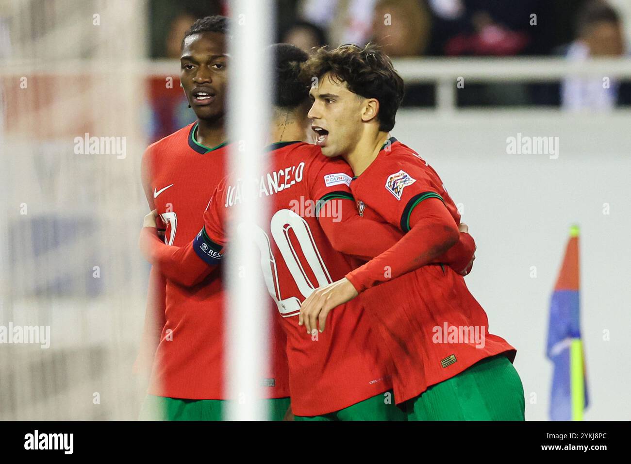 Split, Croatie. 18 novembre 2024. SPLIT, CROATIE - 18 NOVEMBRE : Joao Felix, du Portugal, fête avec ses coéquipiers après avoir marqué lors du match du Groupe A1 de l'UEFA Nations League 2024/25 League A entre la Croatie et le Portugal au stade Poljud le 18 novembre 2024 à Split, Croatie. Photo : Luka Stanzl/PIXSELL crédit : Pixsell/Alamy Live News Banque D'Images