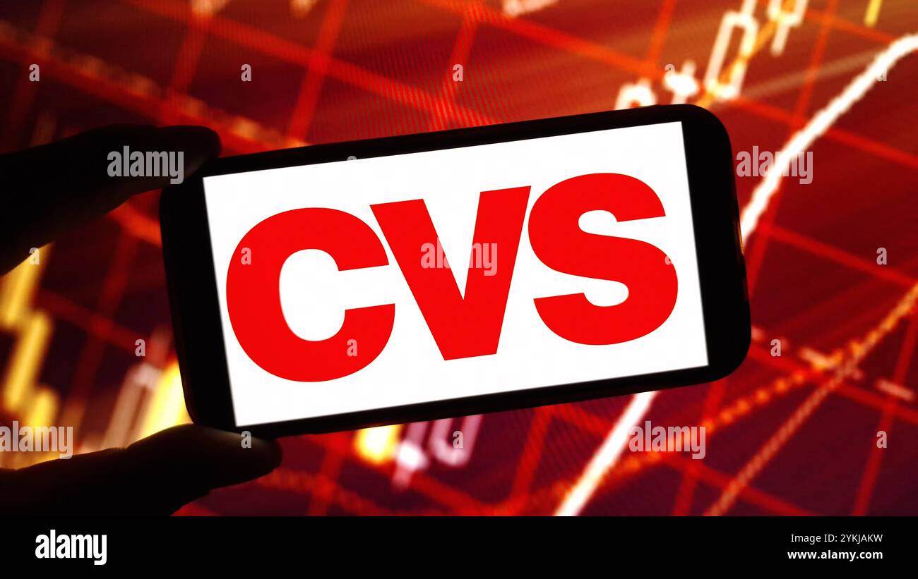 Konskie, Pologne - 18 novembre 2024 : logo de la société CVS Health affiché sur le téléphone portable Banque D'Images