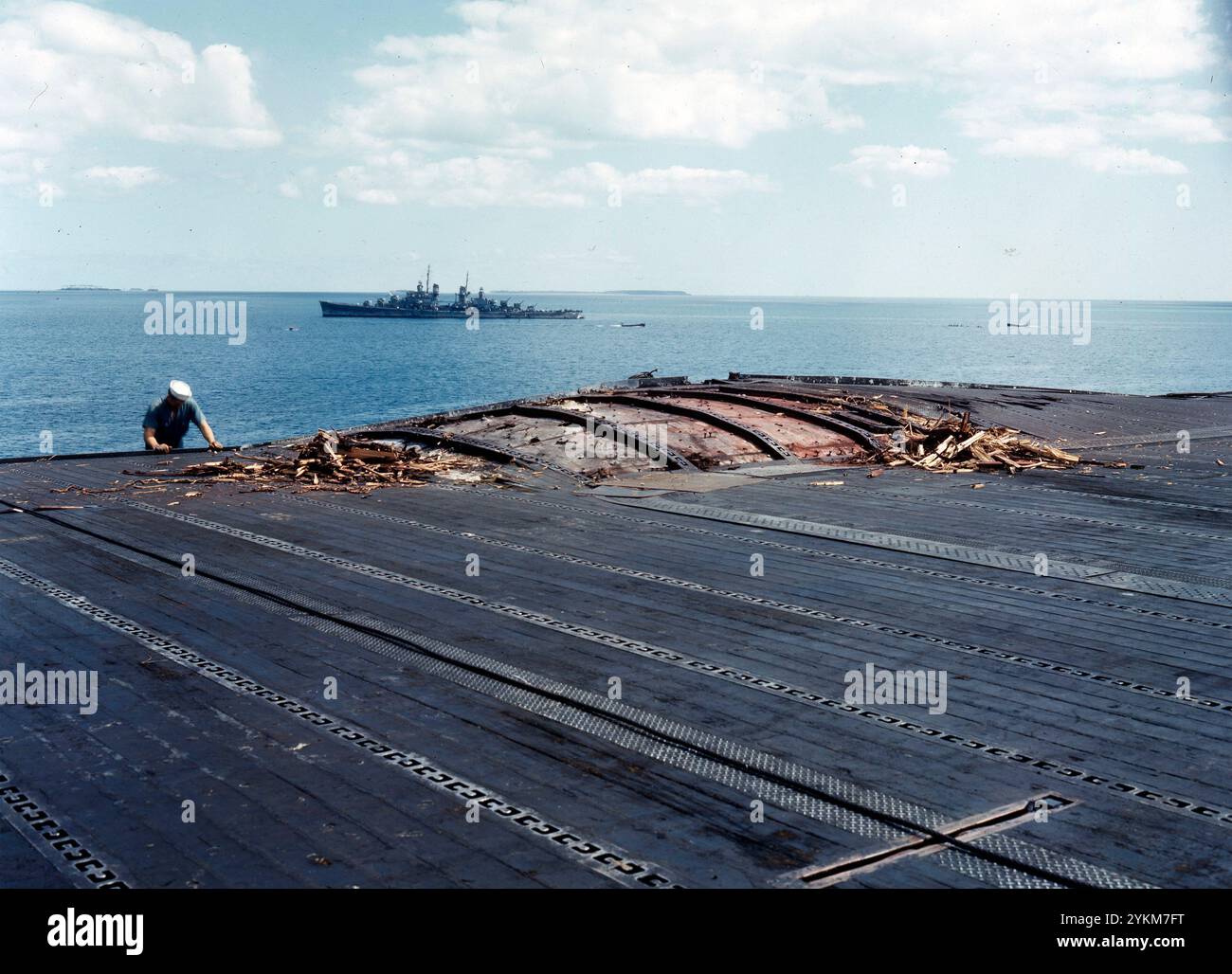 USS Enterprise (CV-6) endommagé lors de la bataille des Îles Salomon, 1942 Banque D'Images