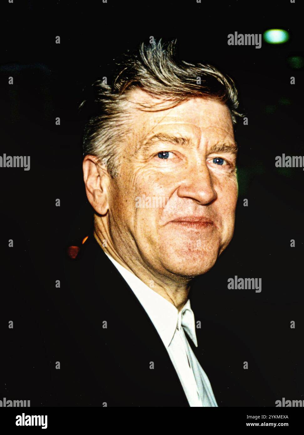 17 novembre 2024 - le célèbre réalisateur David Lynch, 78 ans, révèle qu'il a besoin d'oxygène pour marcher après avoir fumé depuis l'âge de 8 ans. Photo du dossier : 2005 Festival international du film de Toronto, Toronto, Ontario, Canada. (Crédit image : © Brent Perniac/AdMedia via ZUMA Press Wire) USAGE ÉDITORIAL SEULEMENT! Non destiné à UN USAGE commercial ! Banque D'Images