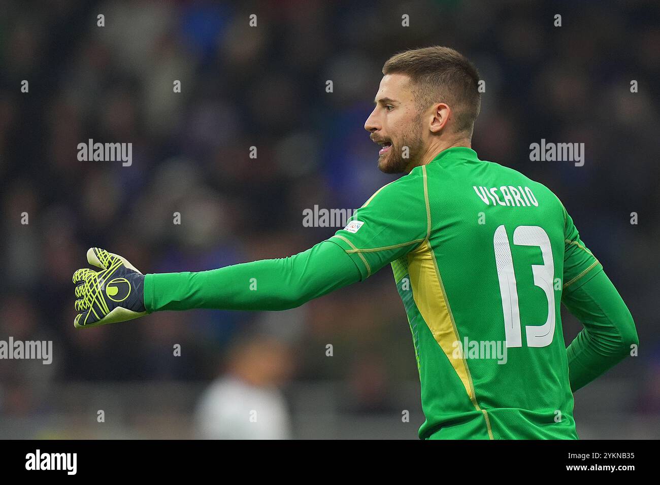 Milan, Italie. 17 novembre 2024. L'Italien Guglielmo Vicario lors du match de football de l'UEFA Nations League entre l'Italie et la France au stade San Siro de Milan, dans le nord de l'Italie - dimanche 17 novembre 2024. Sport - Soccer . (Photo de Spada/LaPresse) crédit : LaPresse/Alamy Live News Banque D'Images