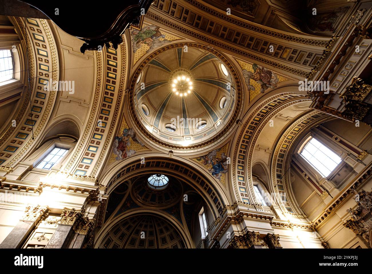 Intérieur de l'Oratoire de Brompton, une église paroissiale catholique victorienne tardive à South Kensington, Londres. Aussi un lieu de mariage de note Banque D'Images