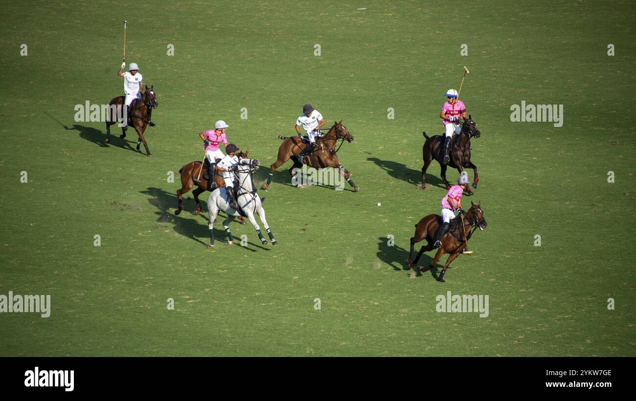 Scène du 131e championnat d'Argentine Open de Polo (espagnol : Campeonato Argentino Abierto de Polo), le plus important tournoi international de polo Banque D'Images