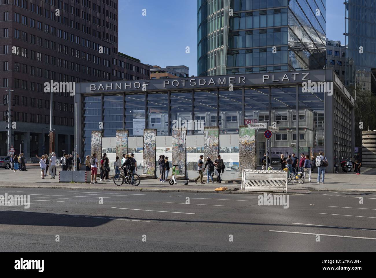 Une photo des sections du mur de Berlin sur la Potsdamer Platz Banque D'Images