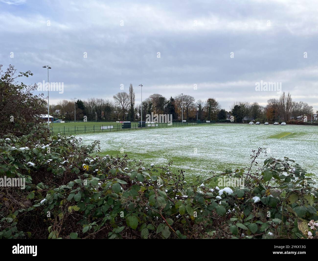 Terrain de cricket et de football de Maghull. Terrains de jeu Old Hall Maghull - Image de stock capturée avec un smartphone