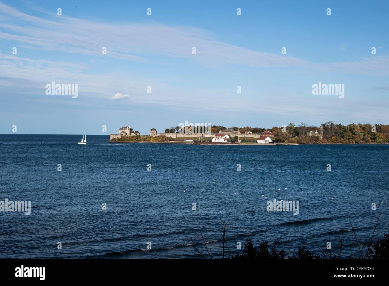 Vue de Old Fort Niagara à Youngstown New York États-Unis depuis Niagara-on-the-Lake, Ontario, Canada Banque D'Images