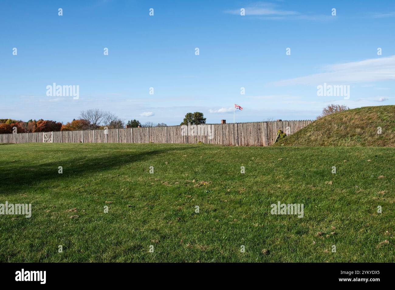 Murs défensifs au lieu historique national du Fort George sur Queen's Parade à Niagara-on-the-Lake, Ontario, Canada Banque D'Images