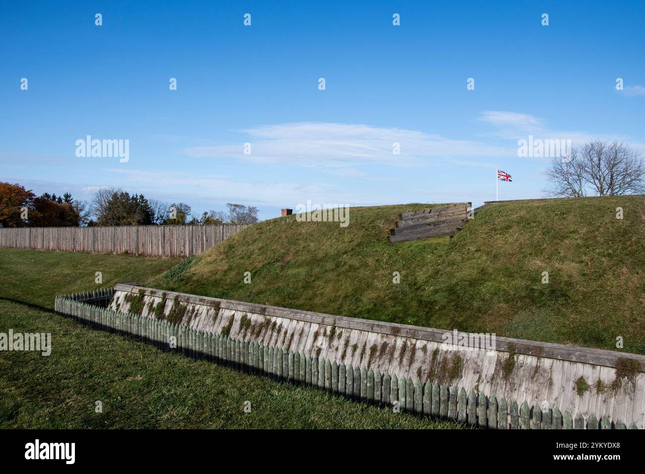 Murs défensifs au lieu historique national du Fort George sur Queen's Parade à Niagara-on-the-Lake, Ontario, Canada Banque D'Images