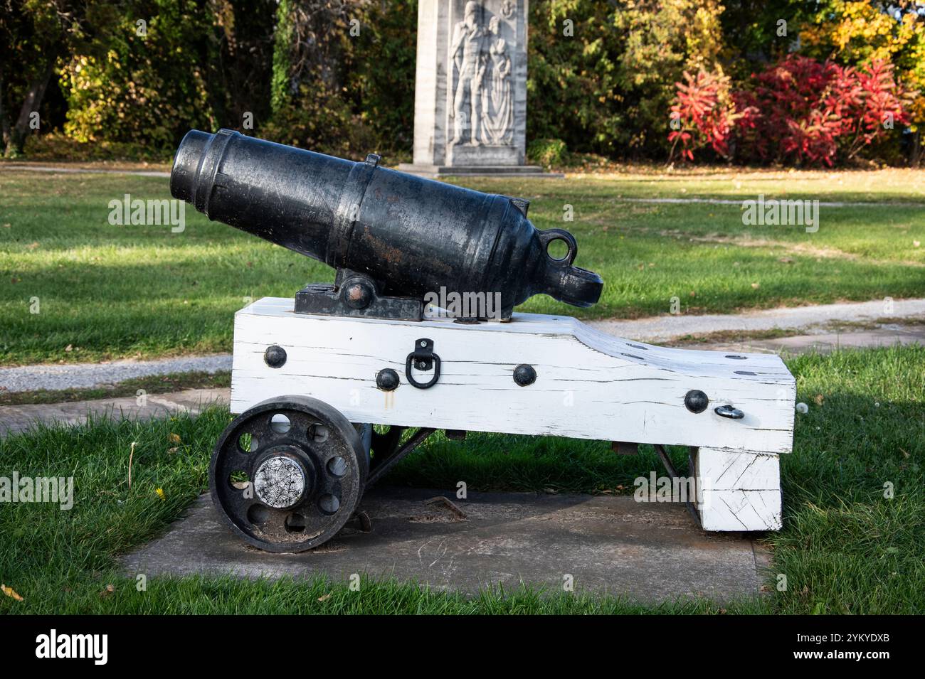 Cannon au lieu historique national de Fort George sur Queen's Parade à Niagara-on-the-Lake, Ontario, Canada Banque D'Images