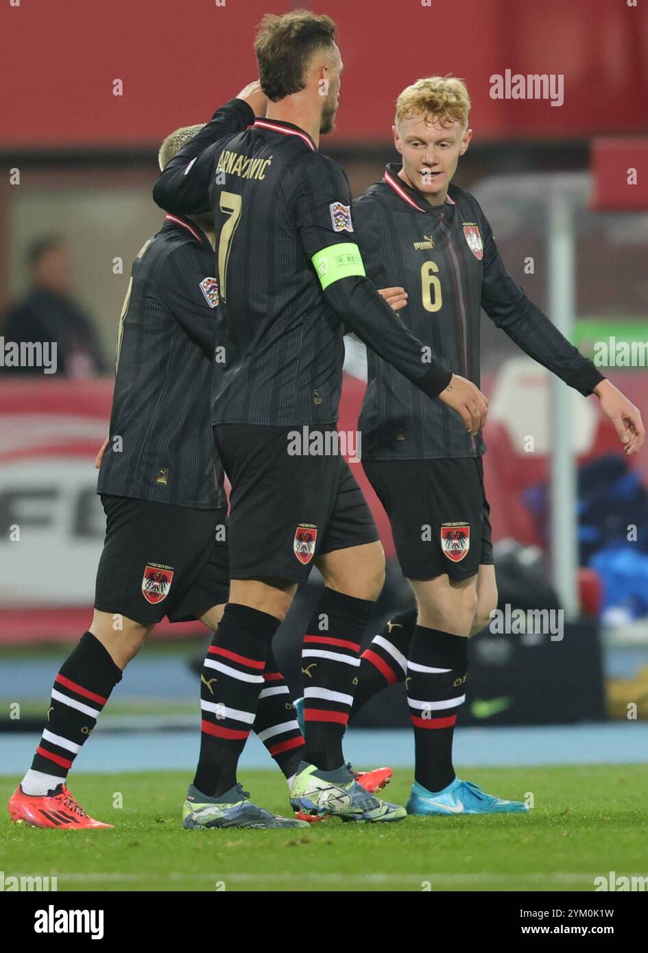 17.11.2024, Wien, Ernst Happel Stadion, AUT, Unterwegs in Wien, Österreich - Slowenien, UEFA Nations League, im Bild Marco Arnautovic, AUT, Nicolas Seiwald, AUT, *** 17 11 2024, Vienne, stade Ernst Happel, AUT, sur la route de Vienne, Autriche Slovénie, UEFA Nations League, photo Marco Arnautovic, AUT , Nicolas Seiwald, AUT , Banque D'Images