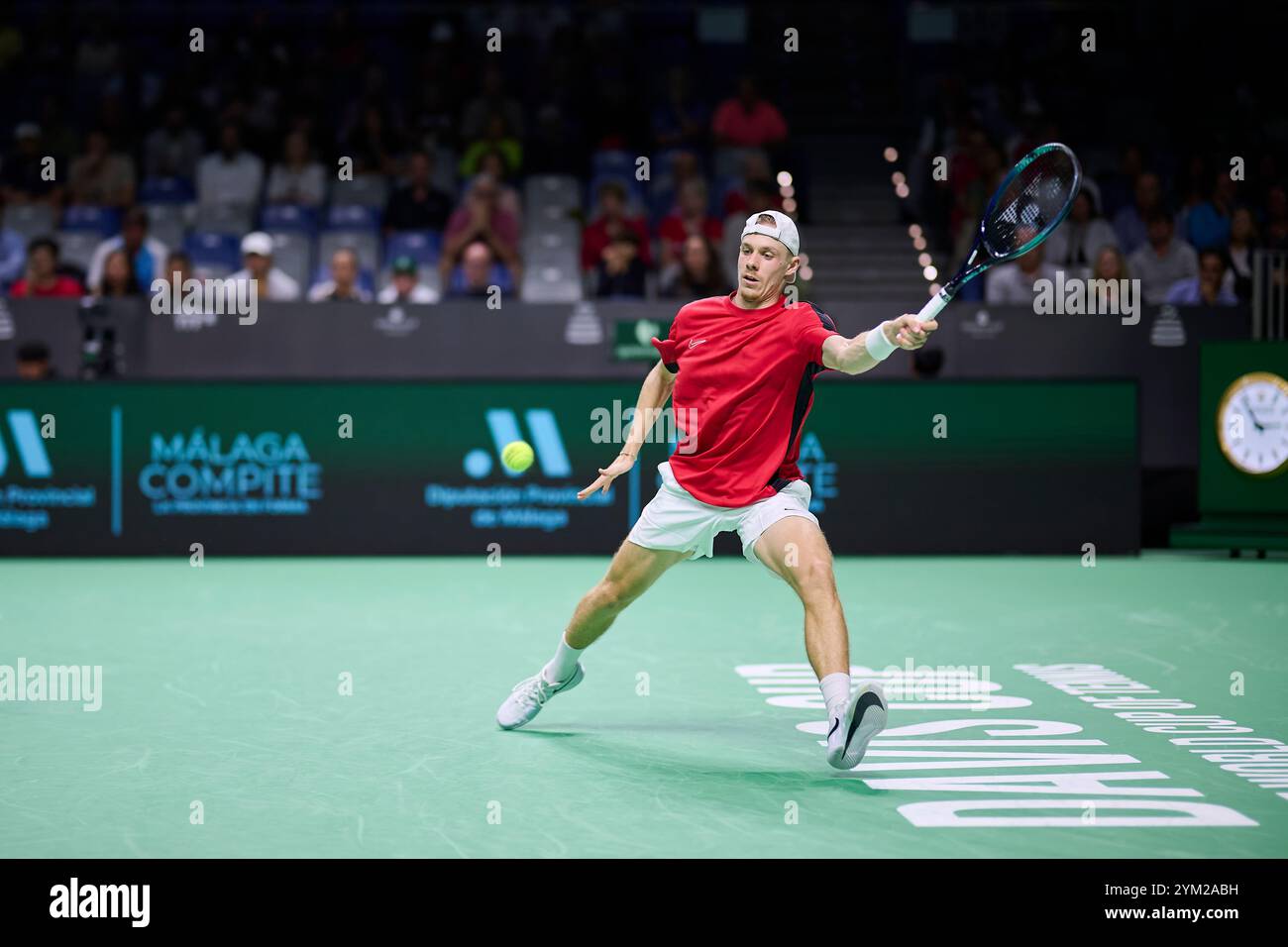 Malaga, Espagne, 20, novembre 2024. Denis Shapovalov de l'équipe canadienne en quart de finale Coupe Davis finale 8 match simple 1.. Crédit : Vicente Vidal Fernandez/Alamy Live News Banque D'Images