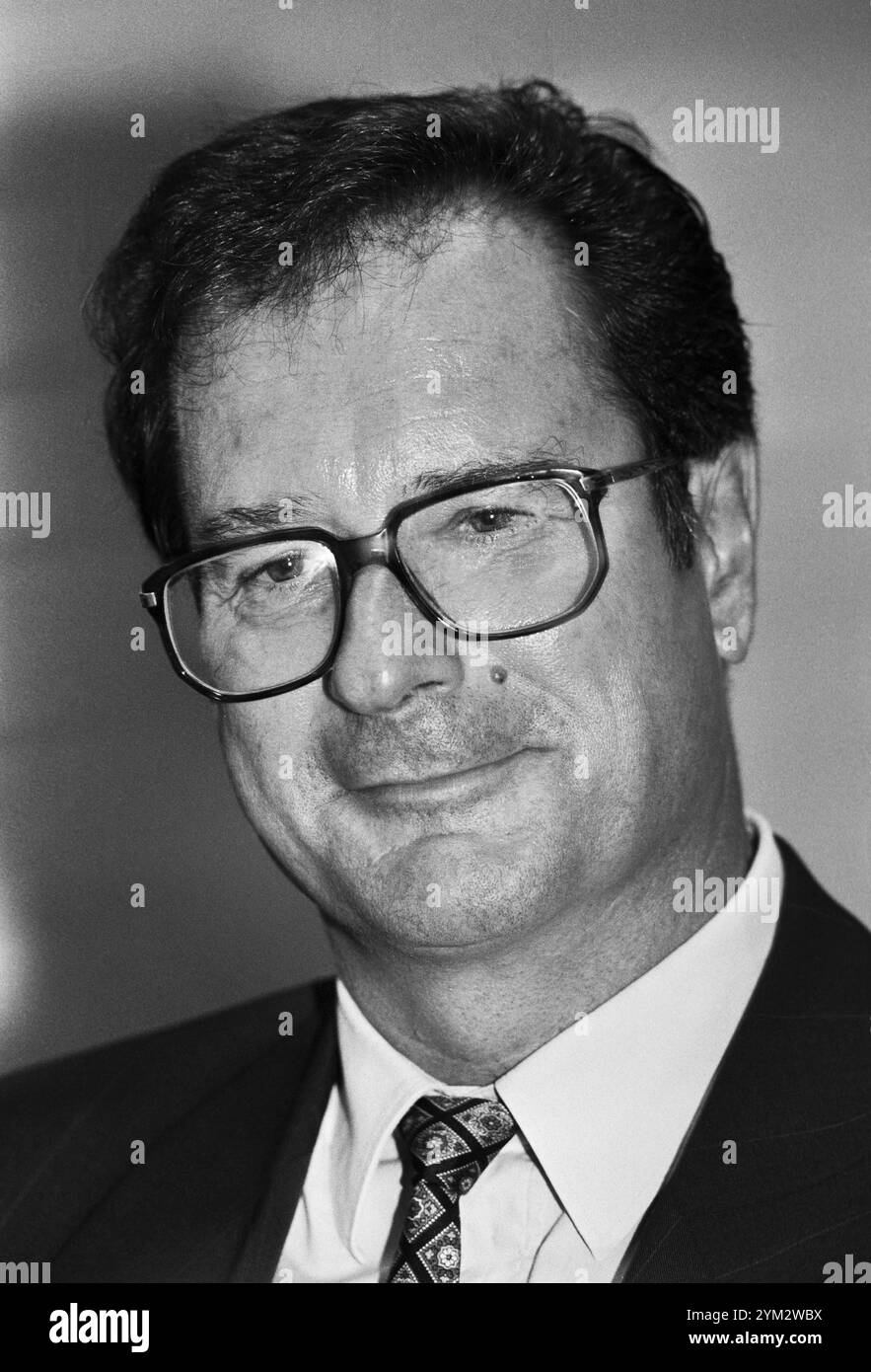Deutschland, Nuernberg, 04.09.1994 Archiv. : 48-77-35 FDP-Parteitag Foto : Klaus Kinkel, FDP-Bundesvorsitzender FDP-Parteitag *** Allemagne, Nuremberg, 04 09 1994 Archives 48 77 35 Conférence du Parti FDP photo Klaus Kinkel, FDP Président fédéral Conférence du Parti FDP Banque D'Images