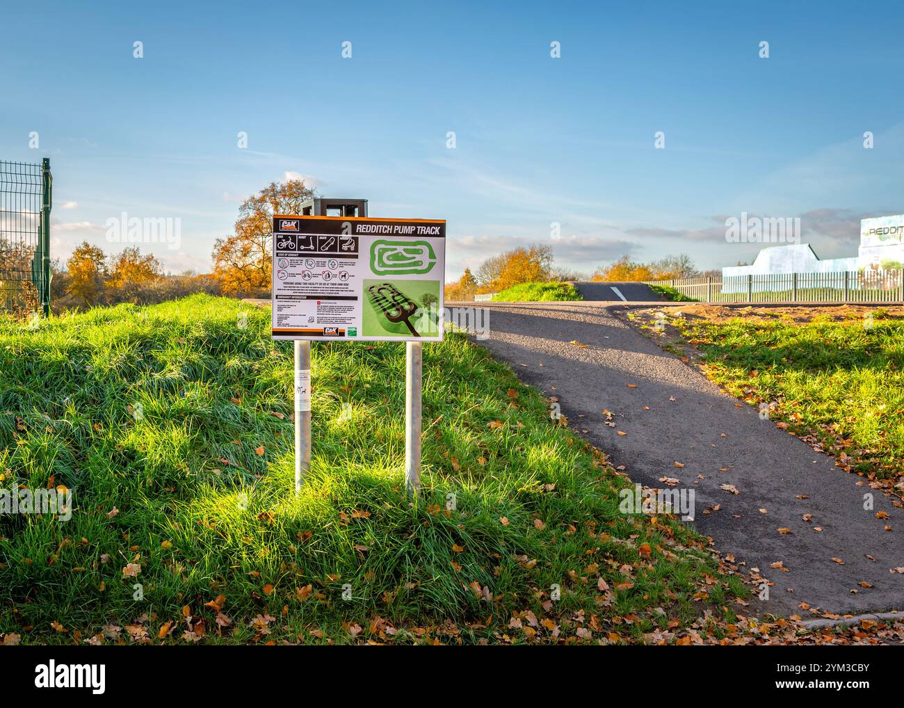 Piste de sport pour BMX, scooters et skateboards à Redditch, Worcestershire. Banque D'Images