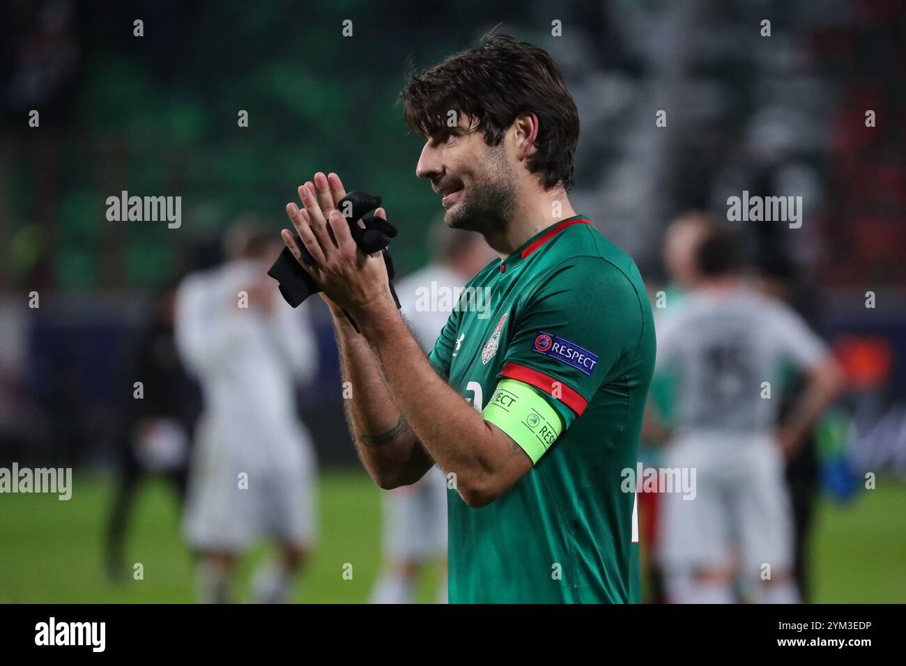 Vedran Corluka du FC Lokomotiv Moscou remercie les fans après le match de Ligue des champions de l'UEFA entre le FC Lokomotiv Moscou et le FC Bayer 04 Leverkusen AT Banque D'Images