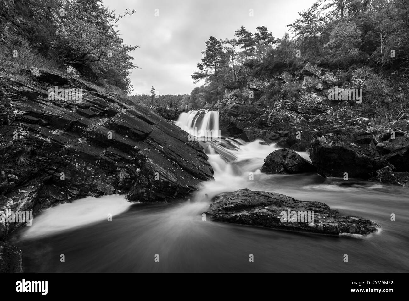Rogie Falls en Écosse Banque D'Images